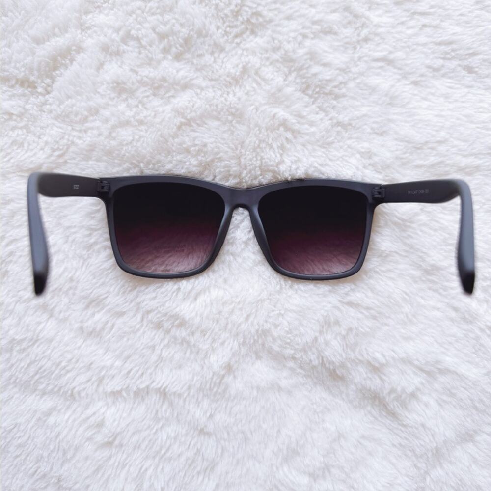 Otto Charcoal Angular Frame Sunglasses NWT - image 8